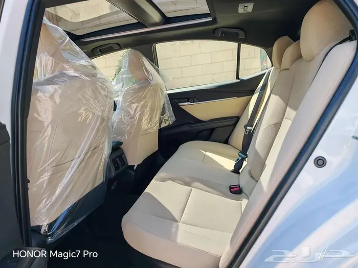 تويوتا كامري LE هايبرد موديل 2025 19