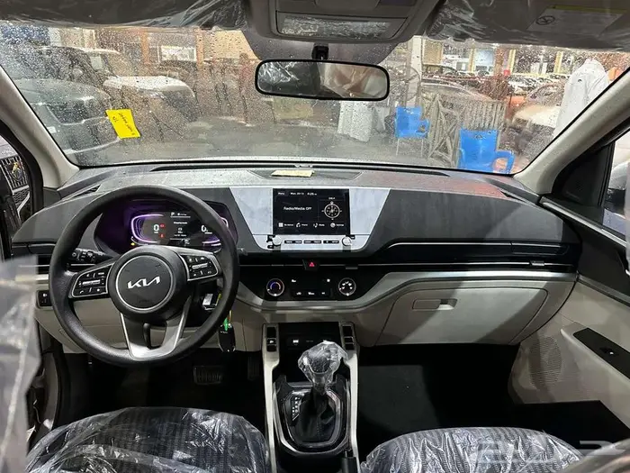 كيا كارينز استاندر 7راكب موديل 2025 عرض باقل الاسعار 4