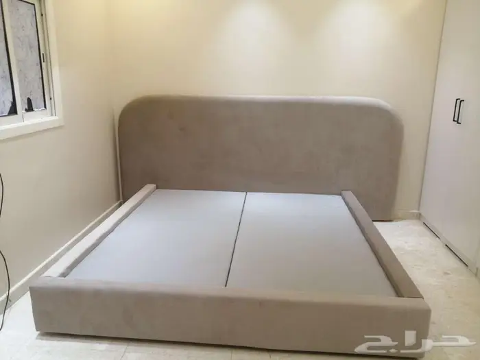 سرير ومرتب طبيه وجدريات فخامه 5