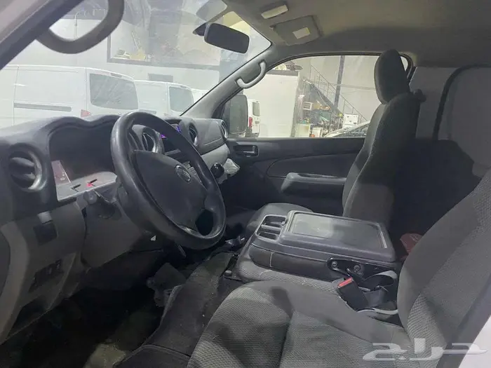 نيسان اورفان بضاعة ديزل موديل 2021 2