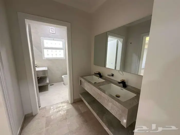 فيلا راقية للإيجار بحي النهضة 27