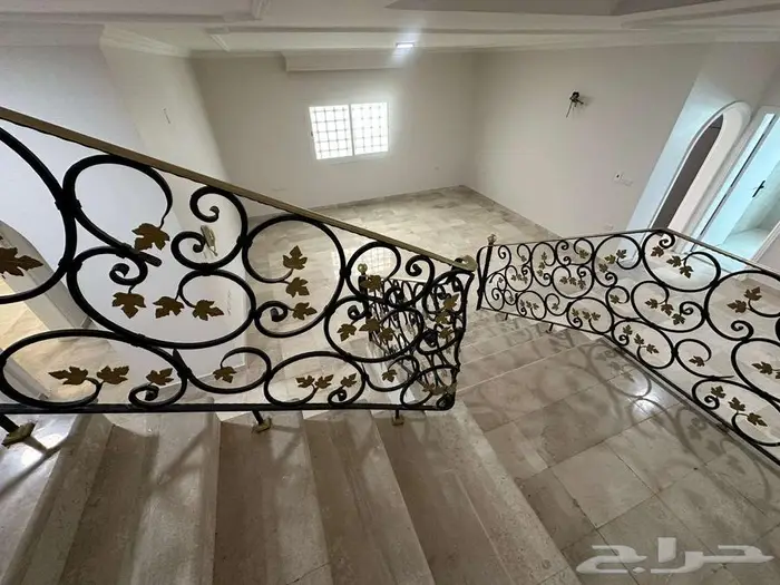 فيلا راقية للإيجار بحي النهضة 23