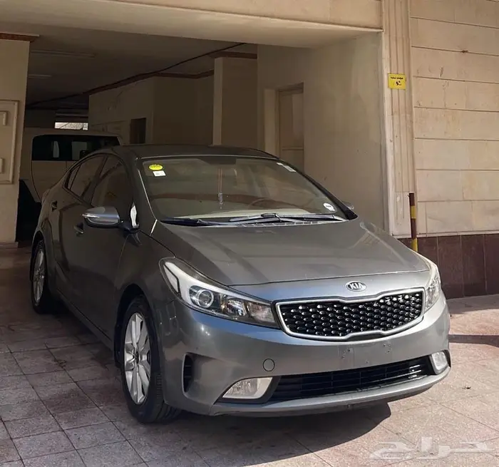 كيا سيراتو 2017 1