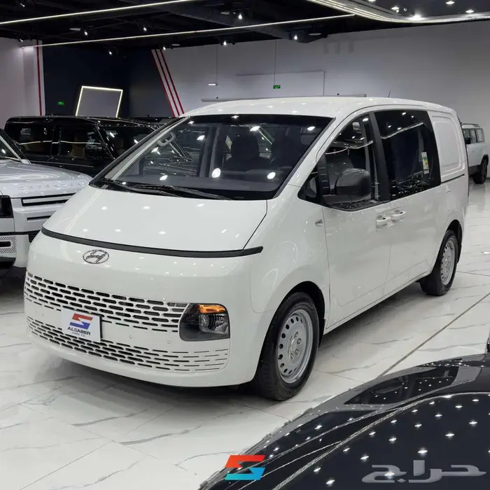 هيونداي ستاريا فان 6 مقاعد بضاعة موديل 2023. 2