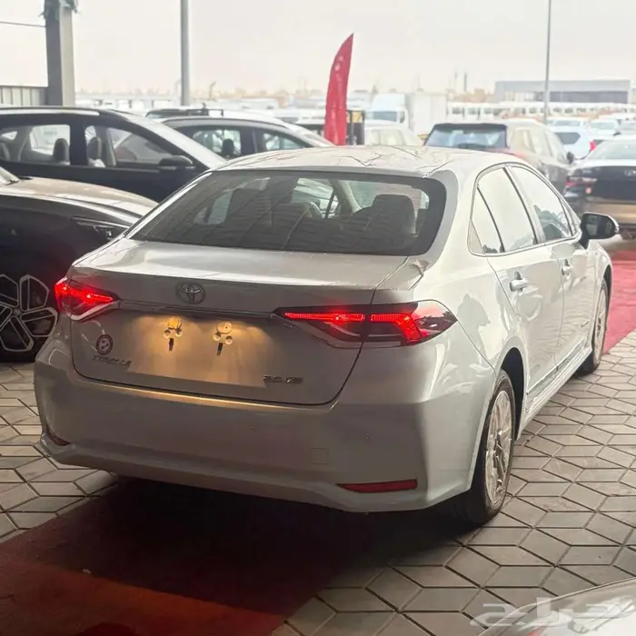 تويوتا كرولا XLI كاش وتمويل اقل الاسعار 9