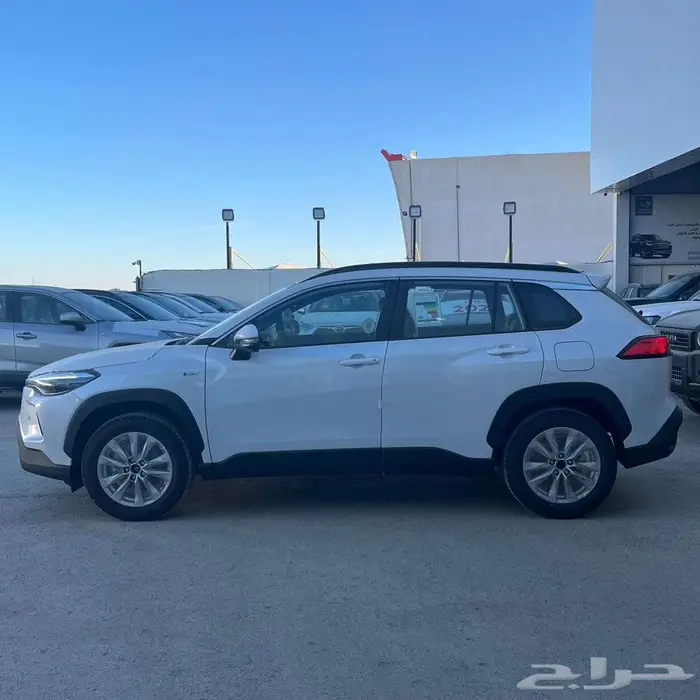 تويوتا كورولا كروس ليمتد 2025 عرض مميز اليوم فقط 2