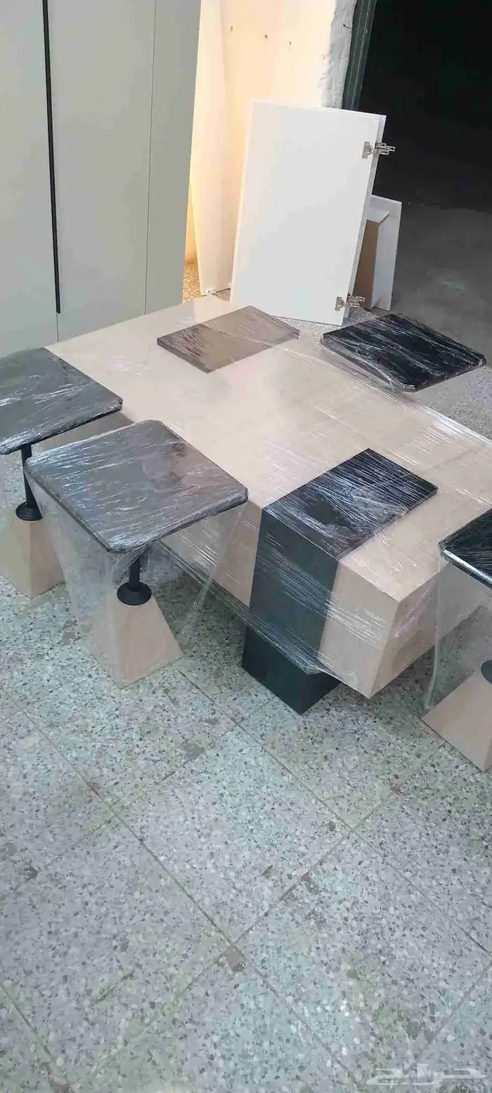 تفصيل اثاث وديكور حسب الطلب والموديل 9