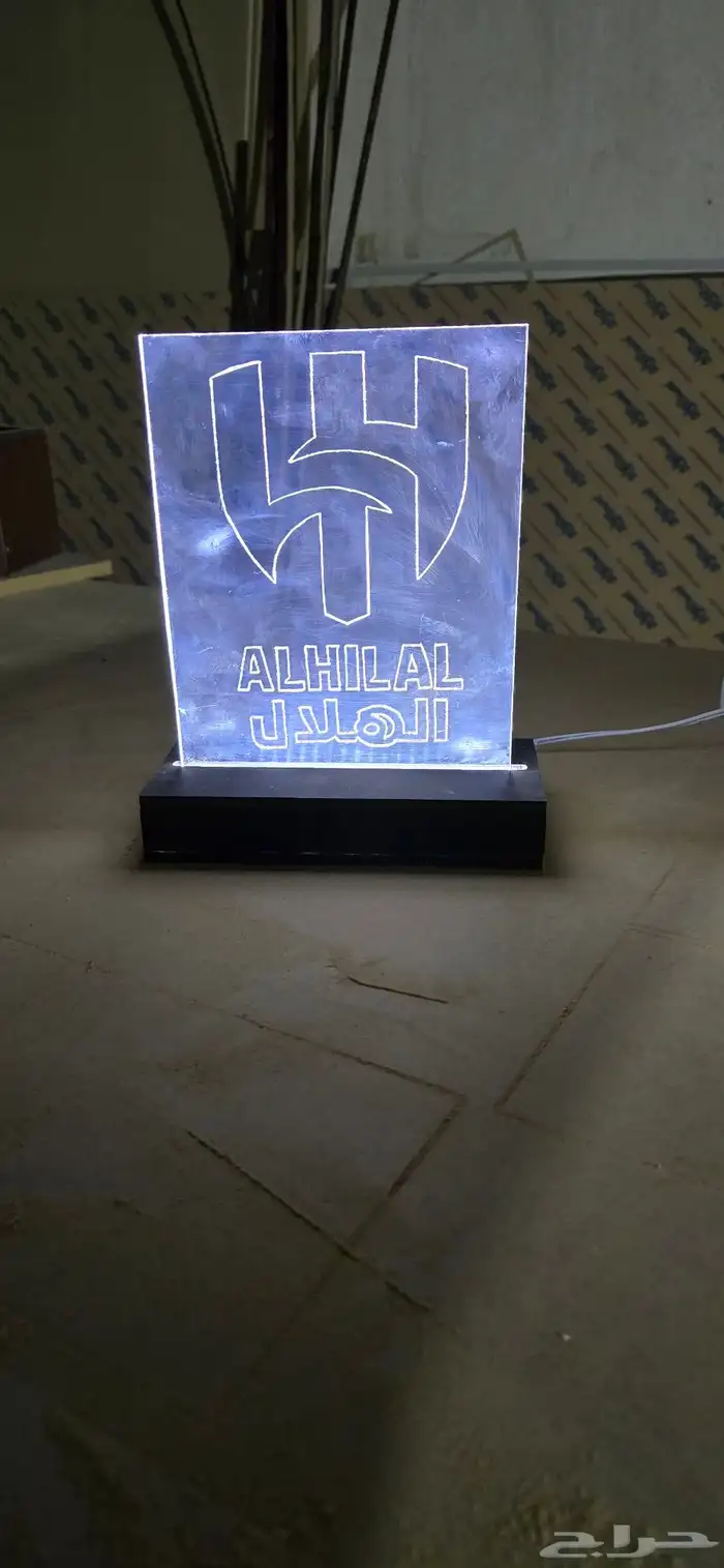 نحت على اكريلك 1