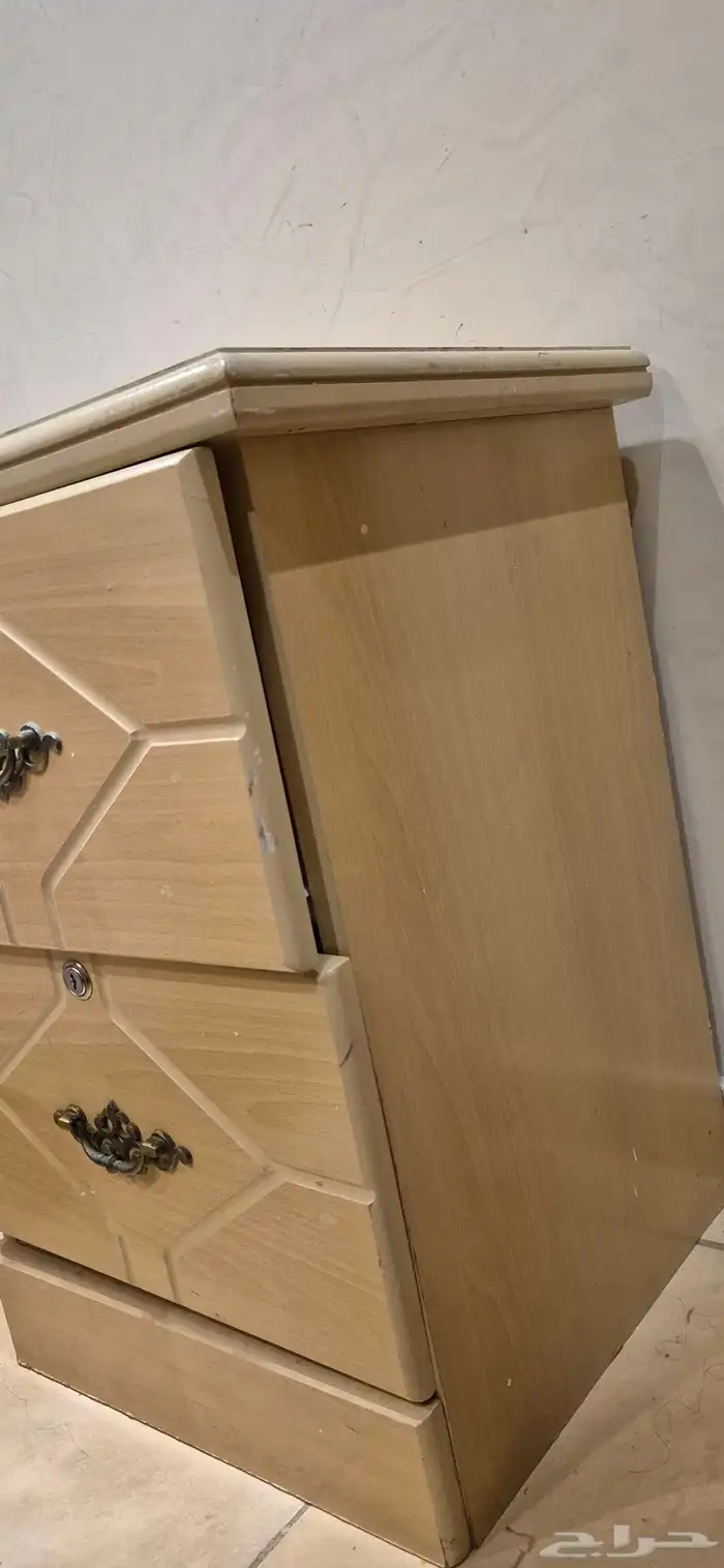 غرفة نوم أمريكي مستعملة نظيفة 1