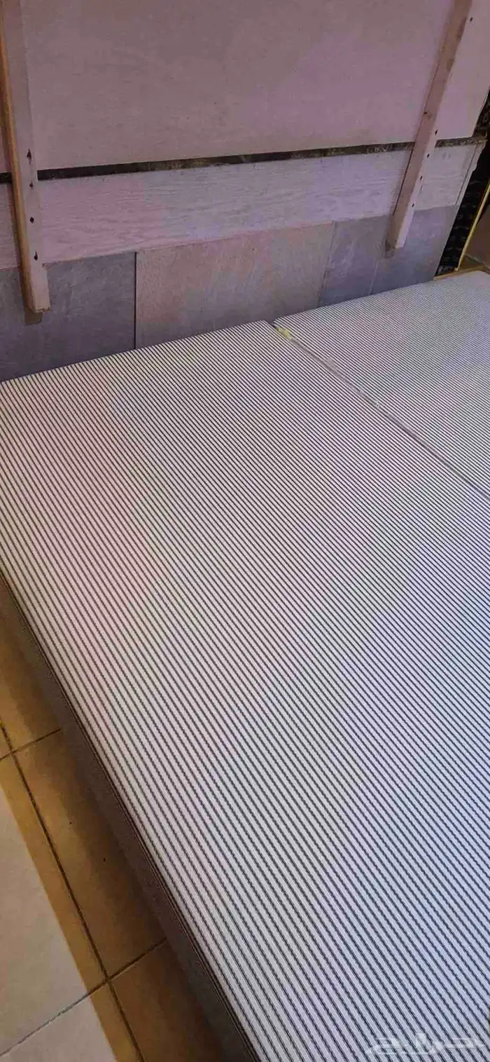 غرفة نوم أمريكي مستعملة نظيفة 9