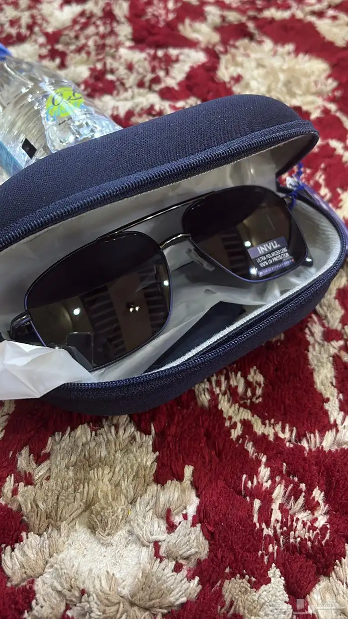 نظارة ( INVU) سويسرا. ملحقاتها كاملة 1