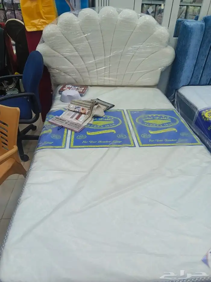 أس ر ة للبيع بحالة ممتازة 44