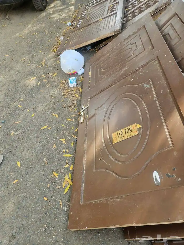 ابواب خشب كميه كبيره 1