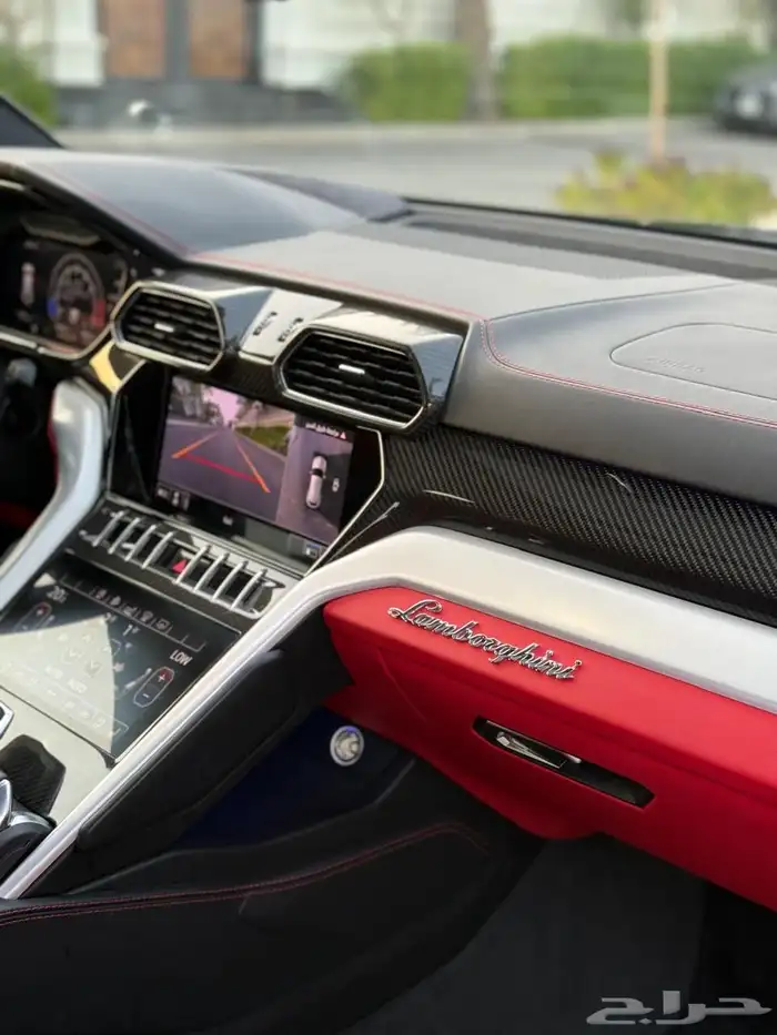 لامبورجيني اوروس 2020 فل كاربون - بحالة الوكالة 13