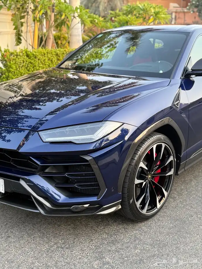 لامبورجيني اوروس 2020 فل كاربون - بحالة الوكالة 2