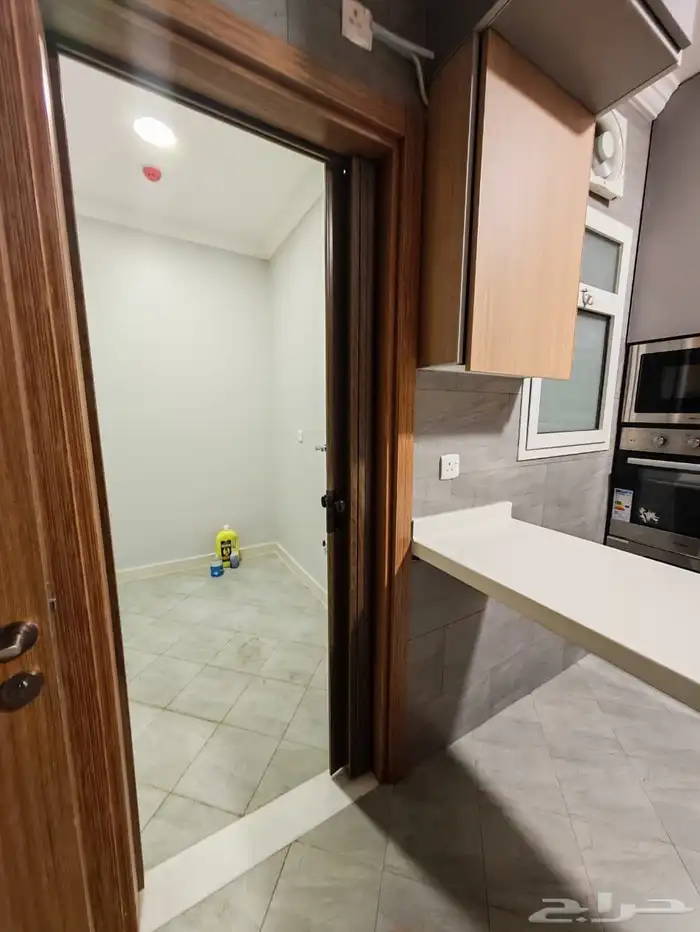 شقه للايجار الحمدانيه الفلاح 8