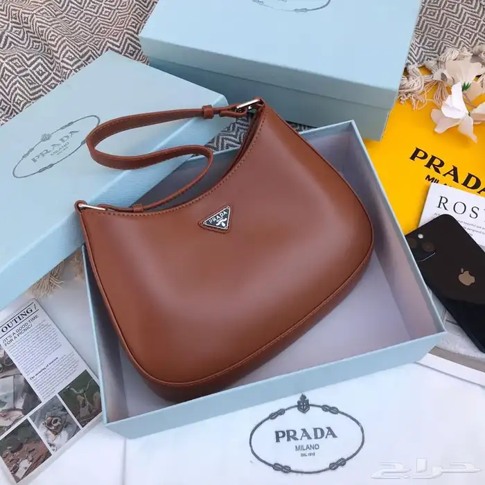 شنط ماركات مختلفه درجه اولى وهاي كوليتي عرض نهاية السنه 10