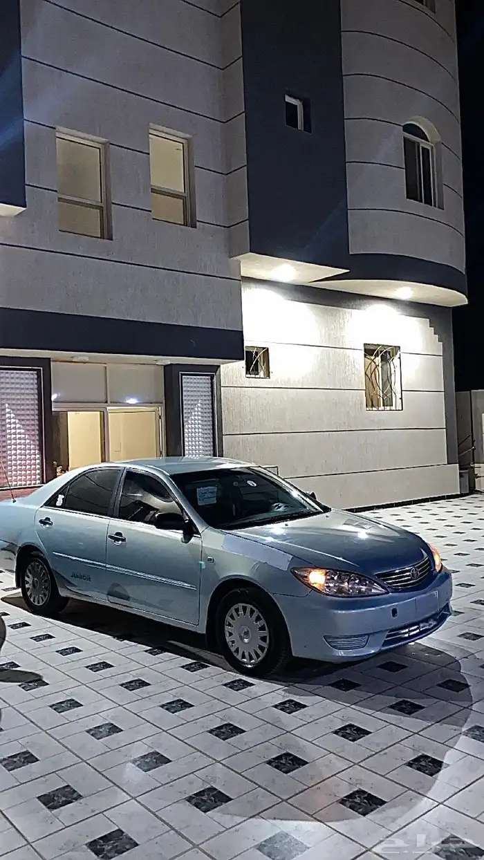 للبيع كامري 2005 3