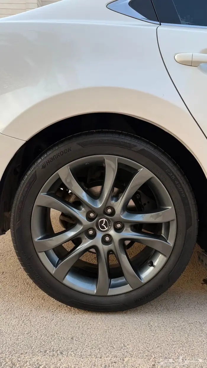 مازدا 6 فل كامل موديل 2018   أبيض لؤلؤي   داخلي أسود 16