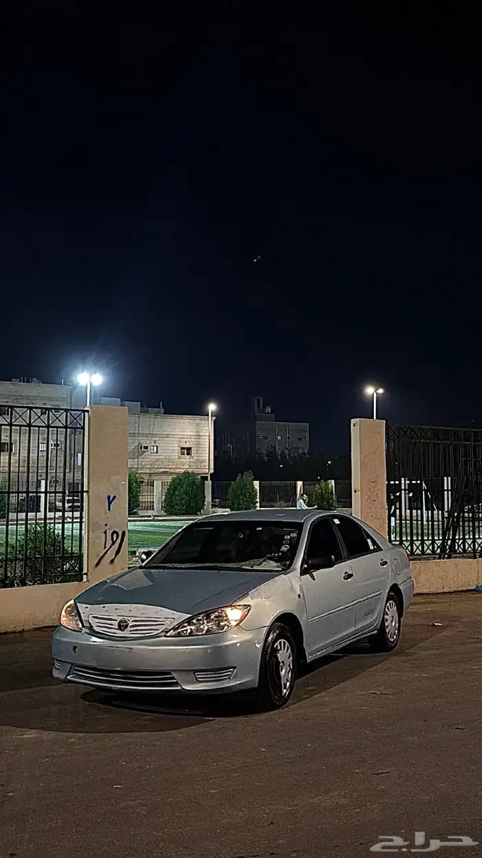 للبيع كامري 2005 2