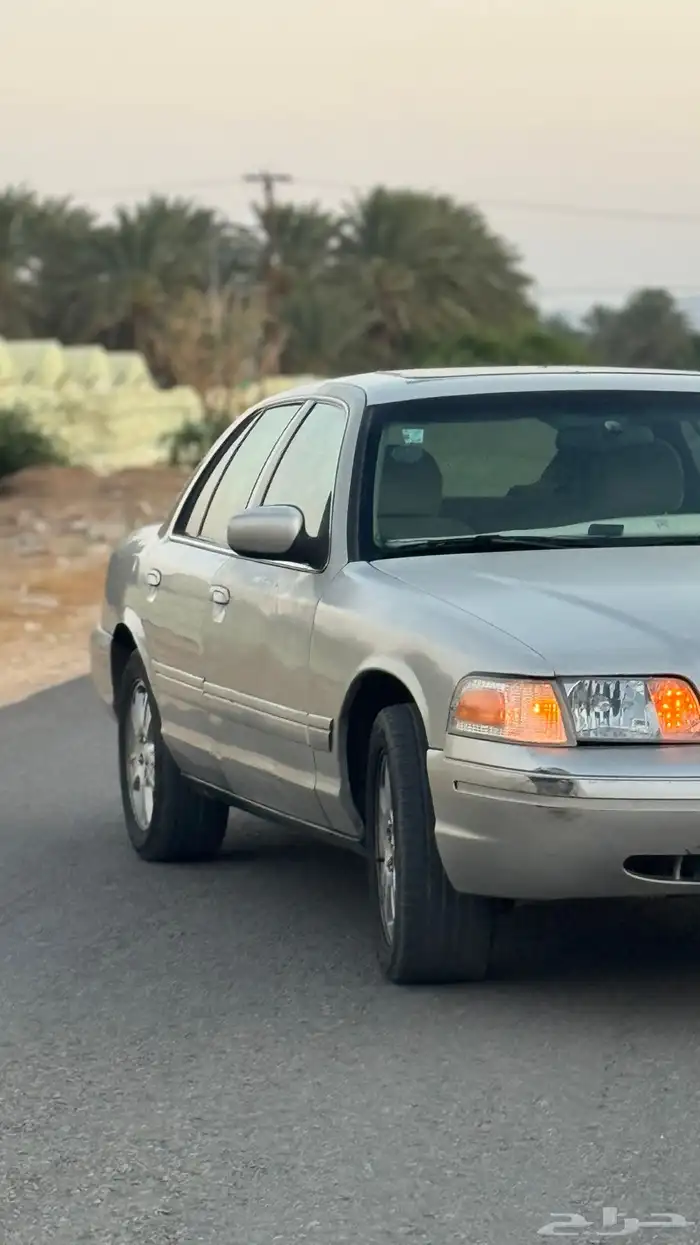 فورد فكتوريا 2004 LX فل كامل فتحه 5