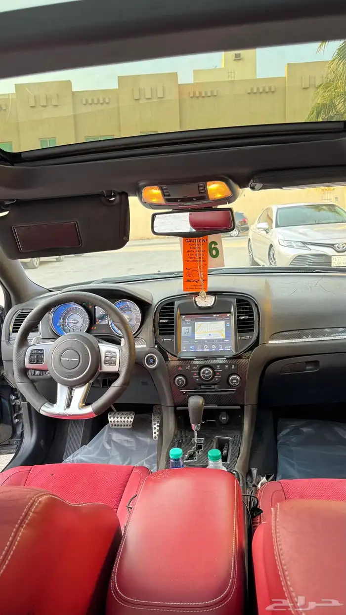 كرايسلر srt بلاك اديشن 2013 17