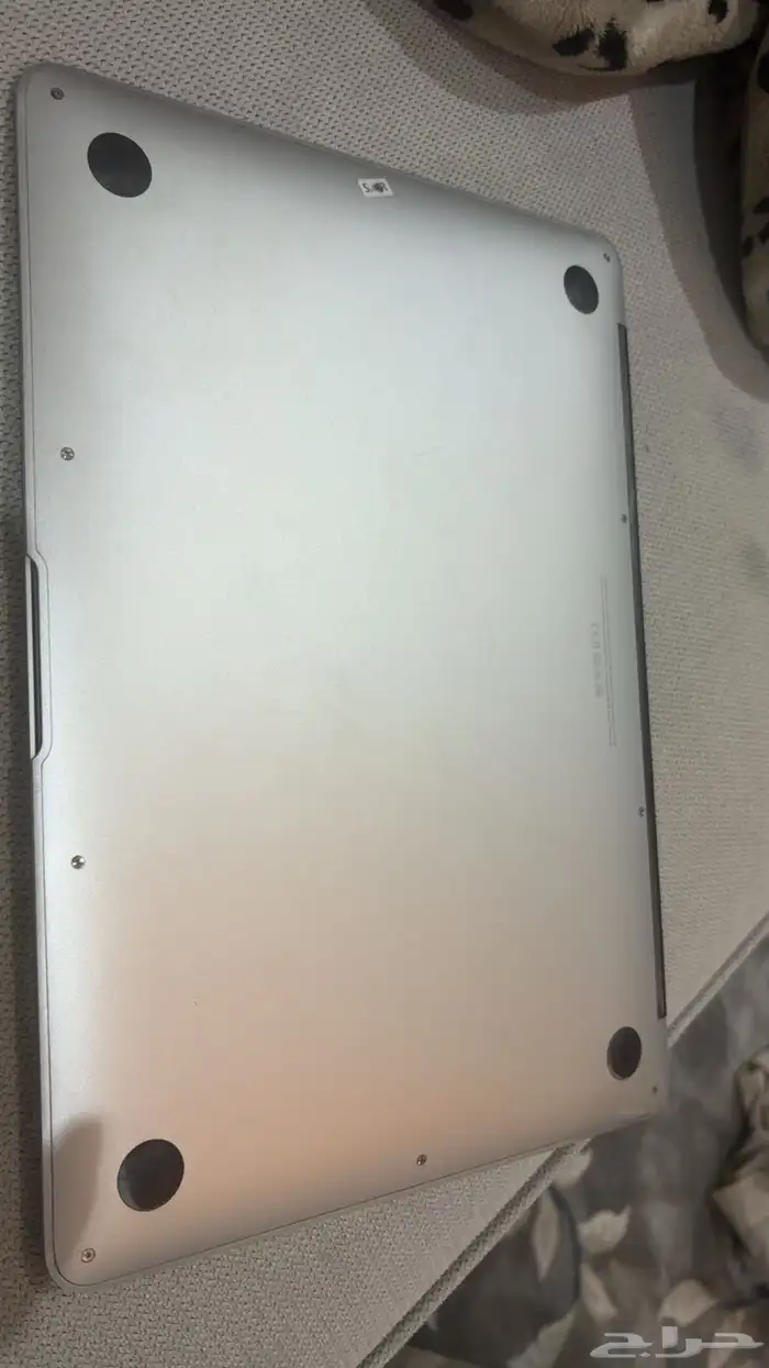 للبيع لابتوب MacBook نضيف 1