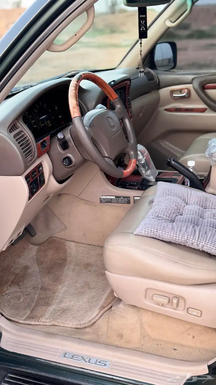 جيب لكزس موديل 2000 سعودي 6