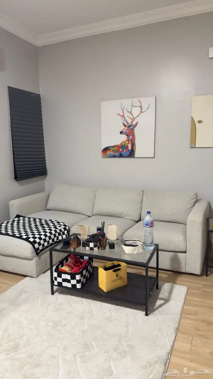 سرير و كنب و طاله تلفزيون و تسريحه 9