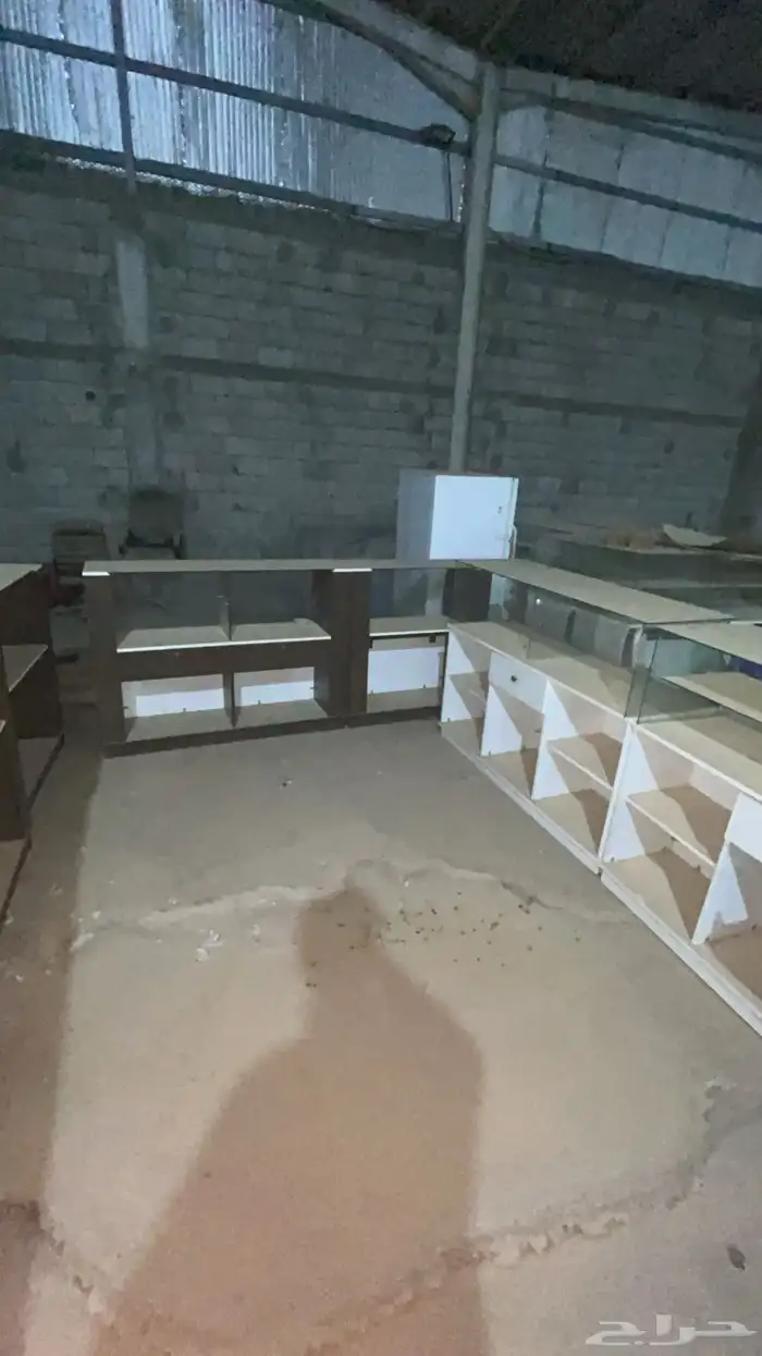 للبيع دواليب خشب للعرض واستندات عرض 4