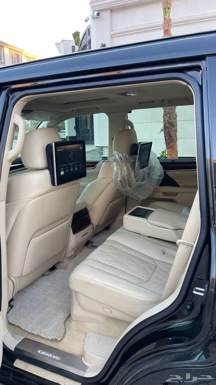 لكزس بلاك ادشن 2020 بريمي 9