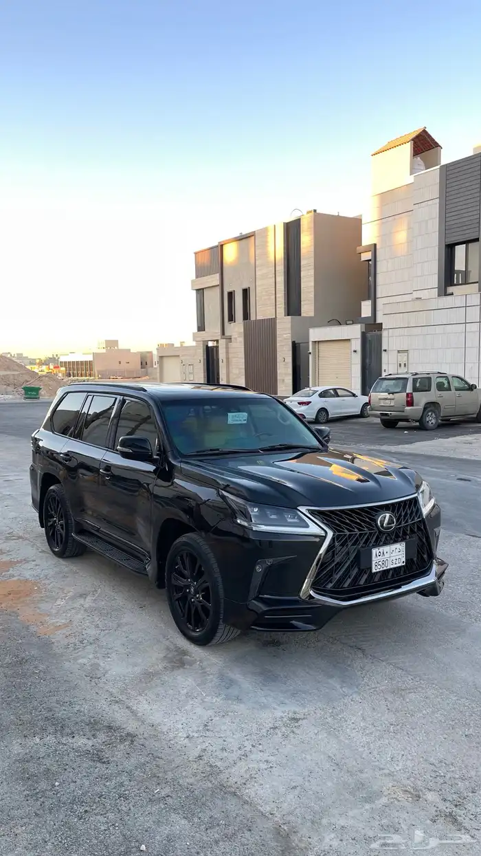 لكزس بلاك ادشن 2020 بريمي 3