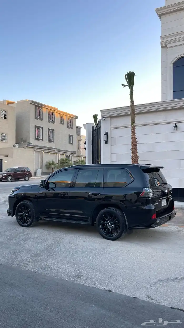 لكزس بلاك ادشن 2020 بريمي 4