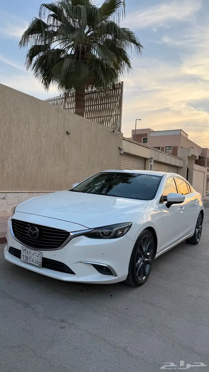 مازدا 6 فل كامل موديل 2018   أبيض لؤلؤي   داخلي أسود 1