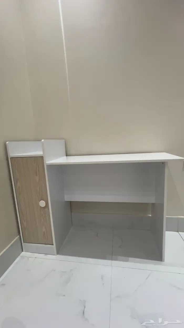 مكتب جديد ما استعمل ولا مره 2