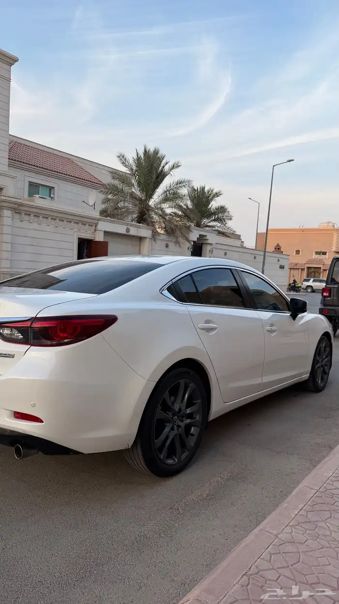مازدا 6 فل كامل موديل 2018   أبيض لؤلؤي   داخلي أسود 5