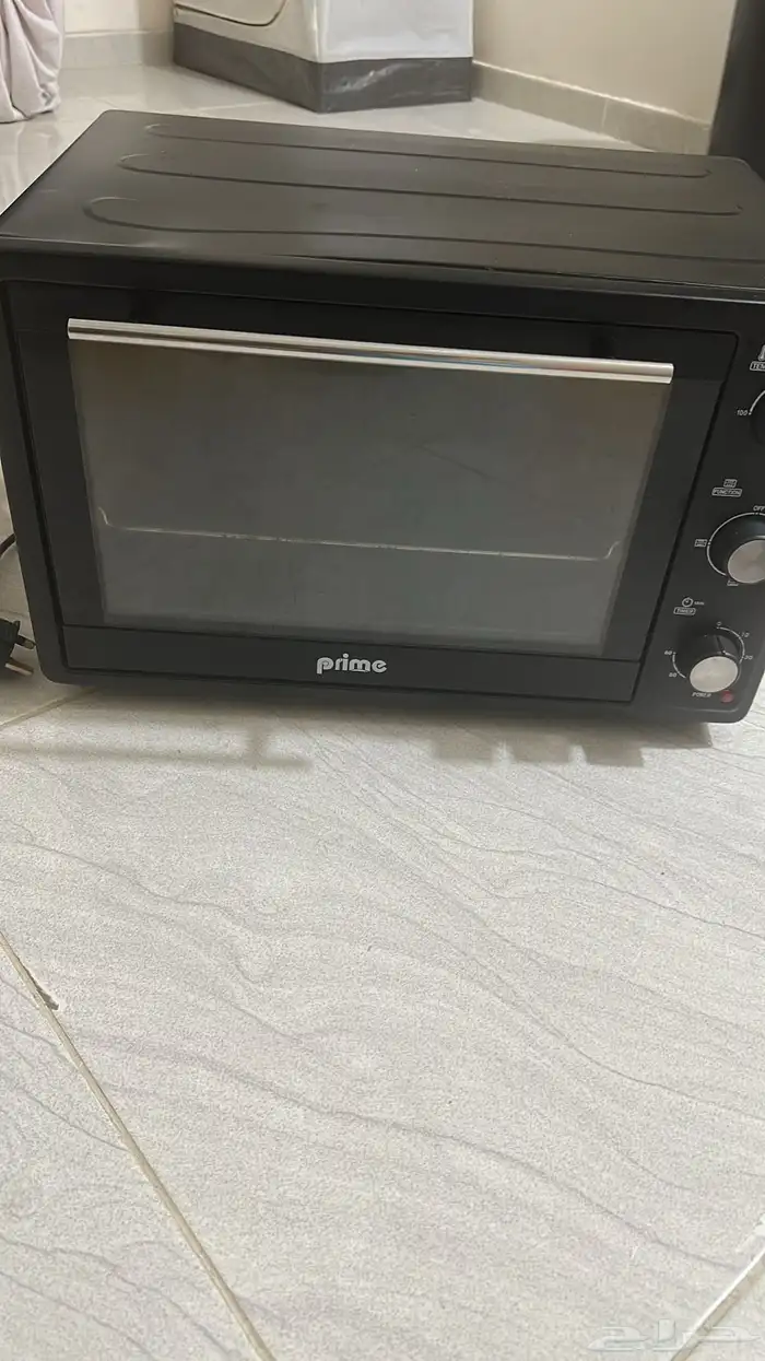 مكنسه وكرسي اطفال وفرن كهربائي 1