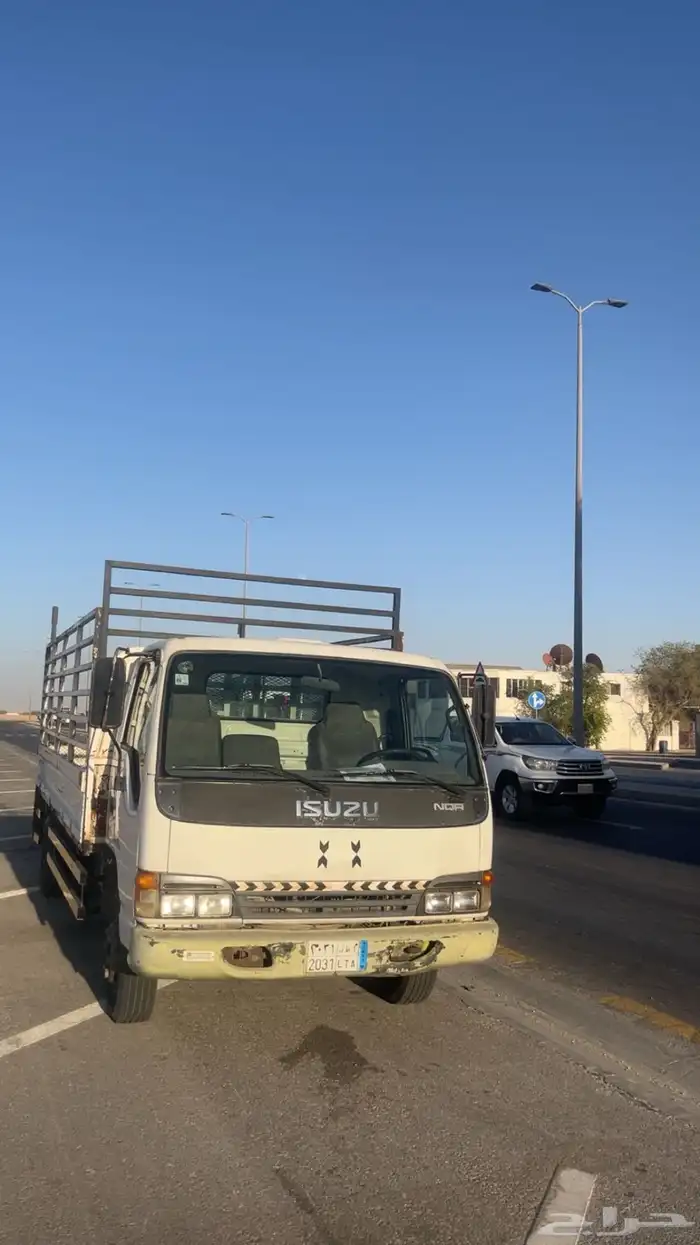 دينا 2004 ايسوزوا للبيع 0