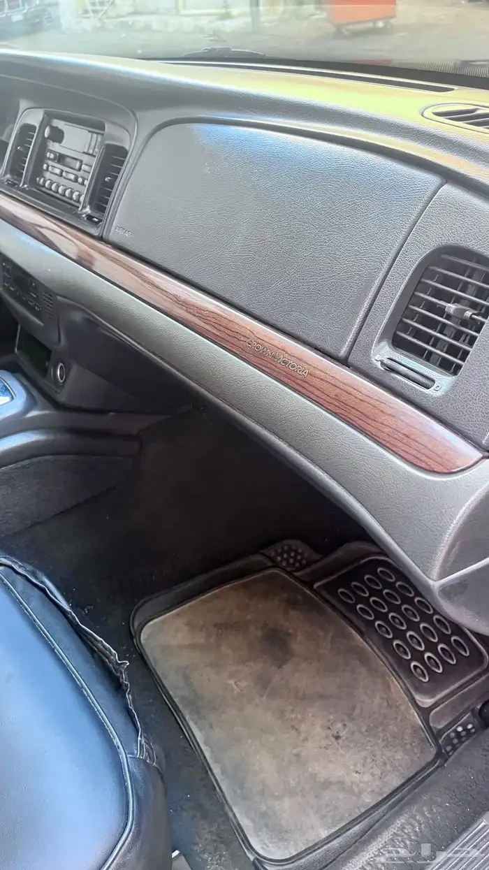 فورد كروان فكتوريا قير ارضي 11