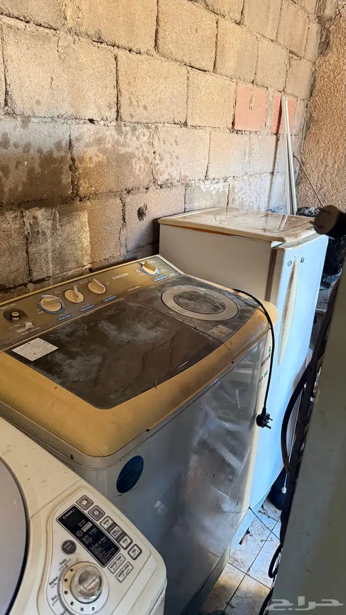 3 ثلاجات و 5 غسالات للبيع جميع 8