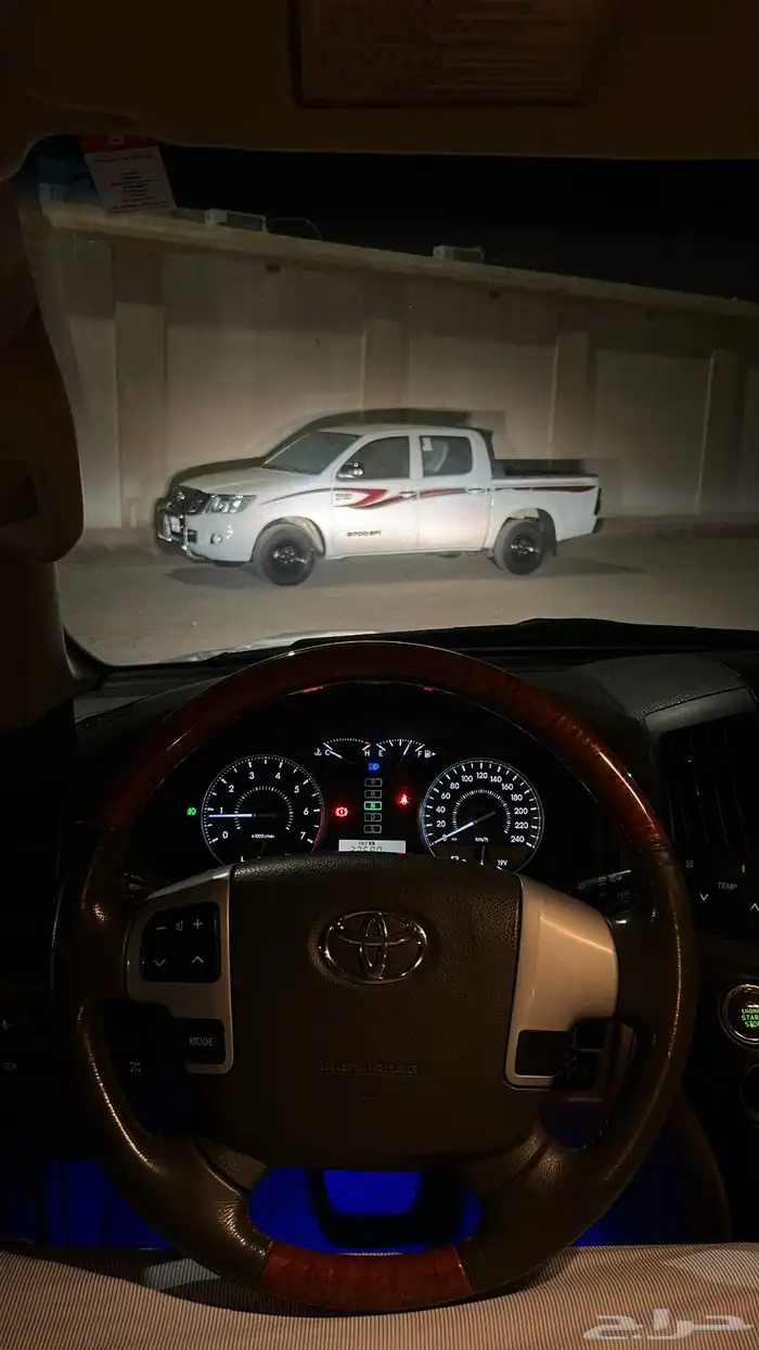 هايلكس 2014 بدي بلد ممشى قليل 22