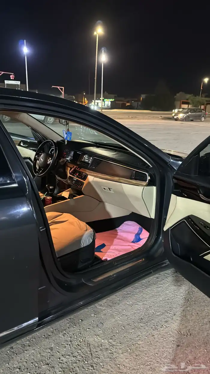 نوع السيارة كيا كدنرا 2018 4