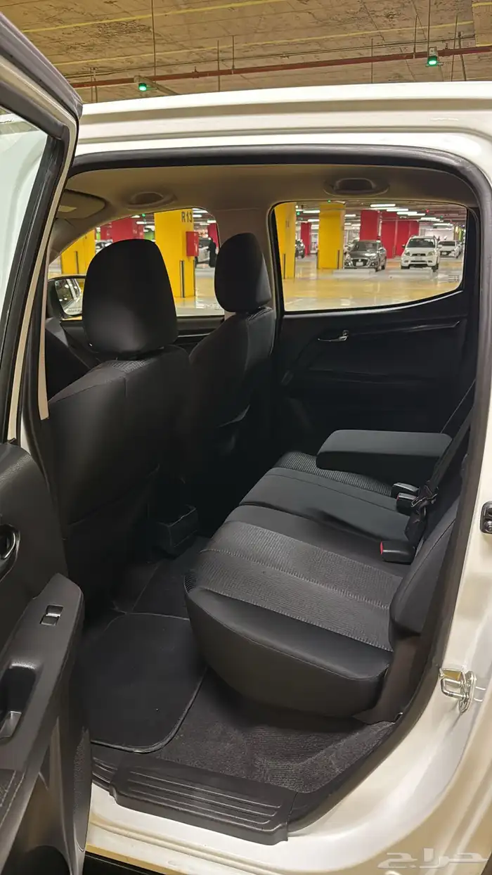 ديماكس ايسوزو 2018 24