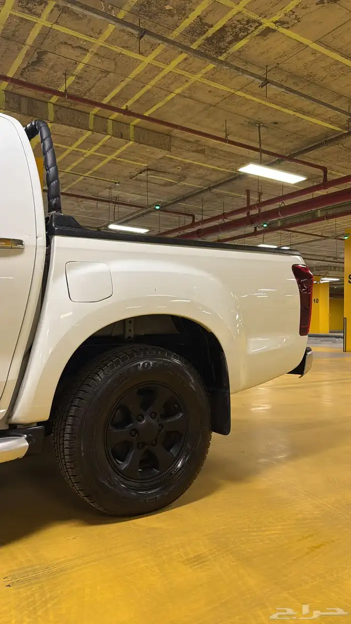 ديماكس ايسوزو 2018 17