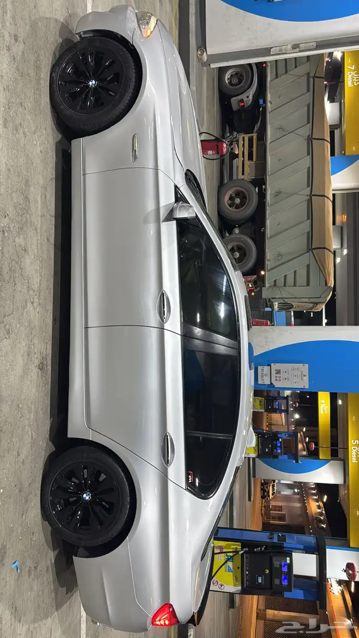 BMW 523i بي ام دبليو F10 3