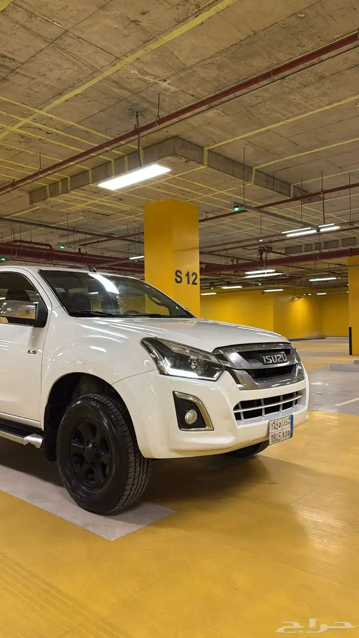 ديماكس ايسوزو 2018 11