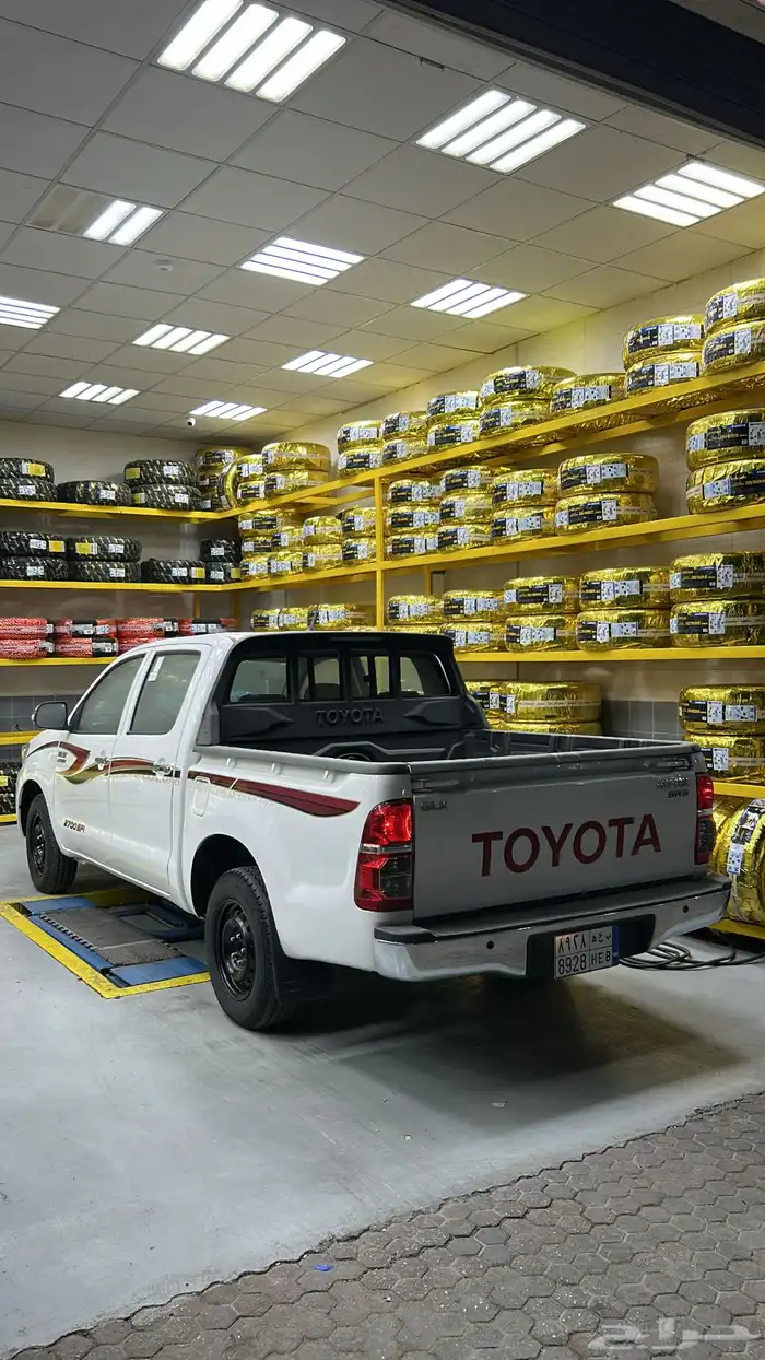 هايلكس 2014 بدي بلد ممشى قليل 23