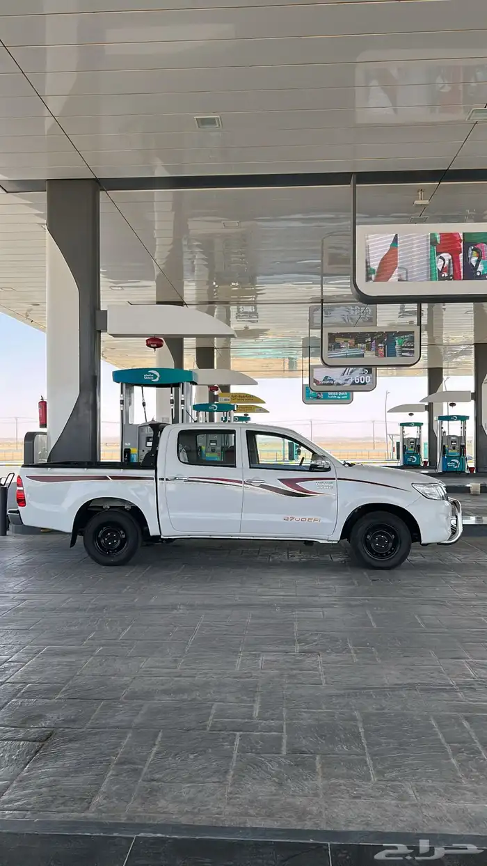 هايلكس 2014 بدي بلد ممشى قليل 19