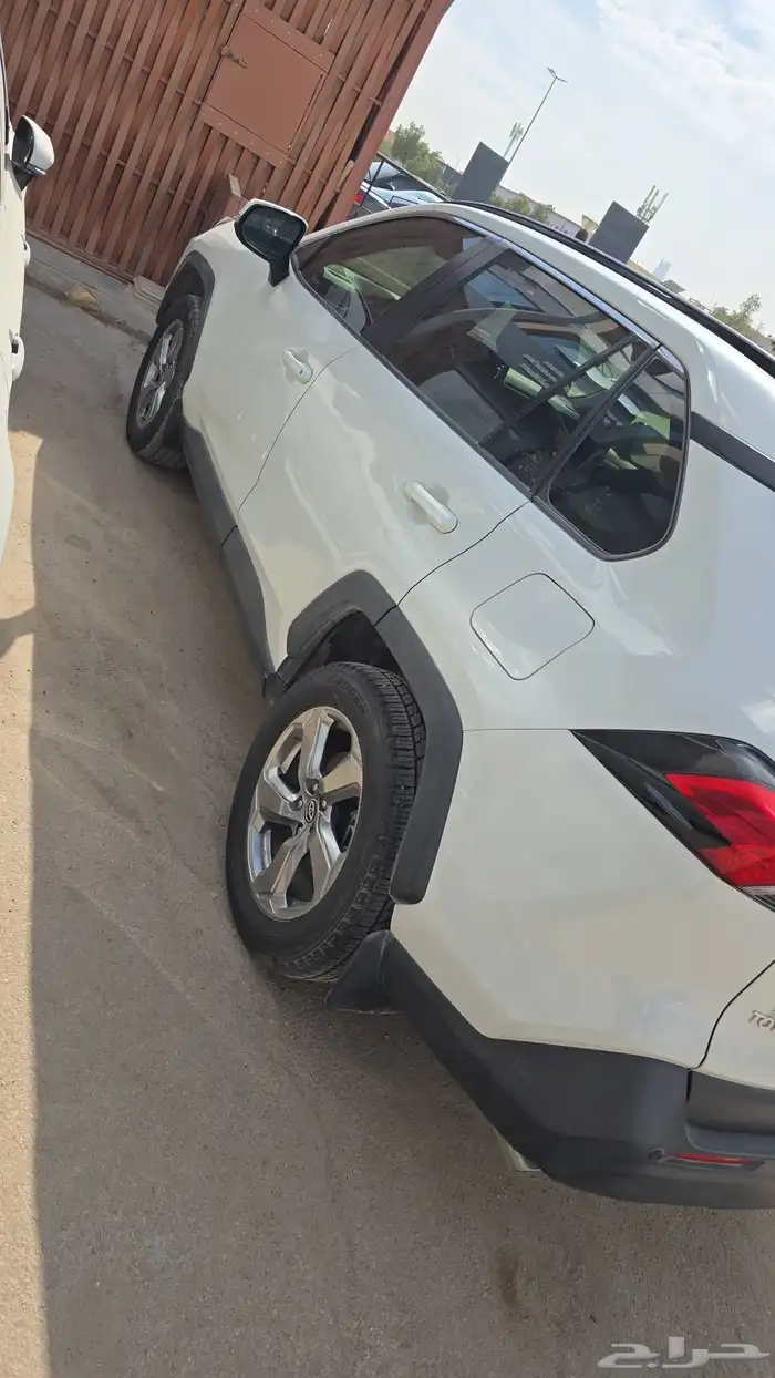 تويوتا راف فور 7