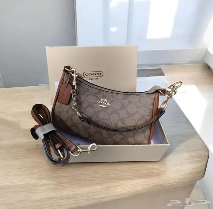 شنط ماركات مختلفه درجه اولى وهاي كوليتي عرض نهاية السنه 23